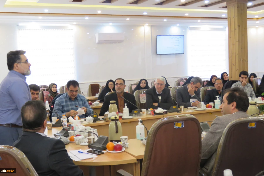 نشست تخصصی آشنایی با فرقه های نو ظهور
 6