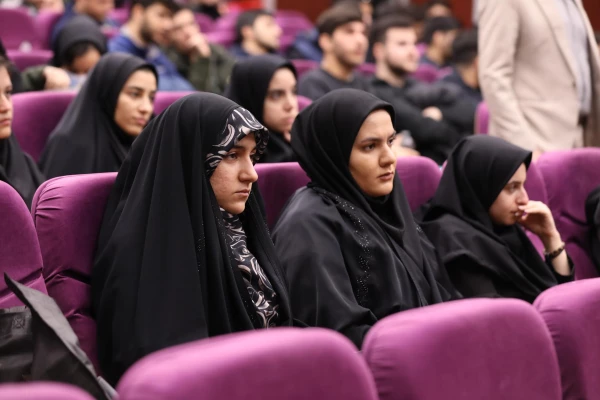 ا ولین همایش ملی تربیت در مکتب شهید حاج قاسم سلیمانی- پردیس نسیبه 8