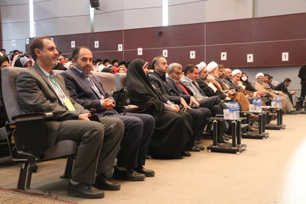 آیین اختتامیه جشنواره سرود و هنرهای نمایشی دانشجومعلمان 16