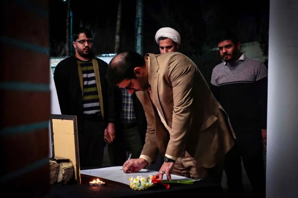 مراسم گرامیداشت شهیده دانشجومعلم فائزه رحیمی و ۲۳ شهید دانش آموز اقدام تروریستی کرمان
 4