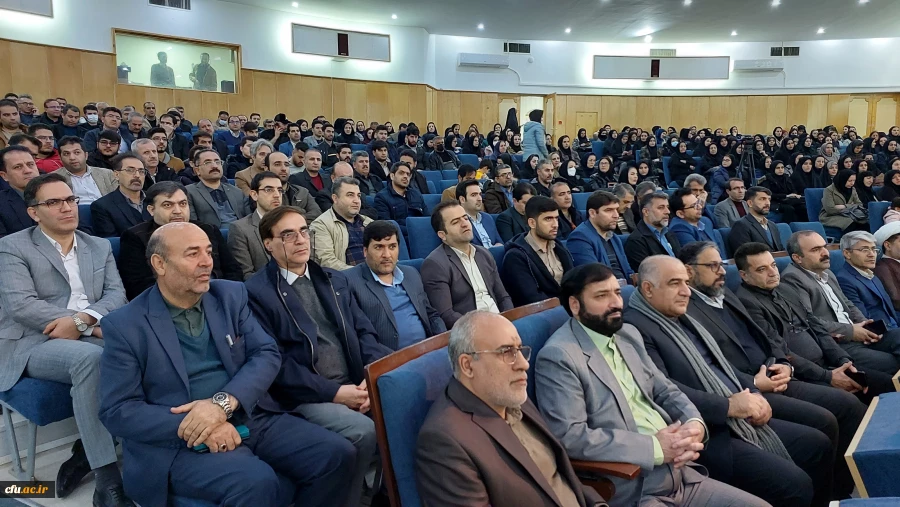 نشست هم اندیشی و پرسش و پاسخ دانشگاهیان استان کردستان
 4