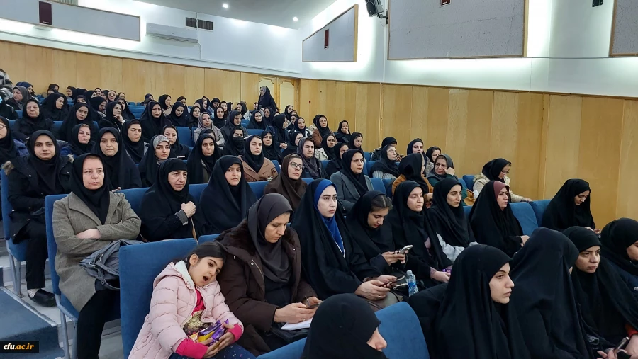 نشست هم اندیشی و پرسش و پاسخ دانشگاهیان استان کردستان
 9