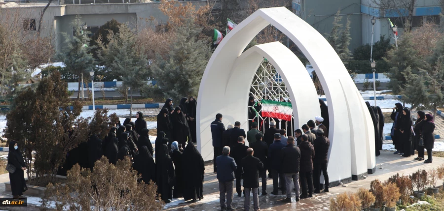 آیین سومین سالگرد تدفین شهید گمنام پردیس فاطمه الزهرا (س)دانشگاه فرهنگیان استان آذربایجان شرقی برگزار شد. 4