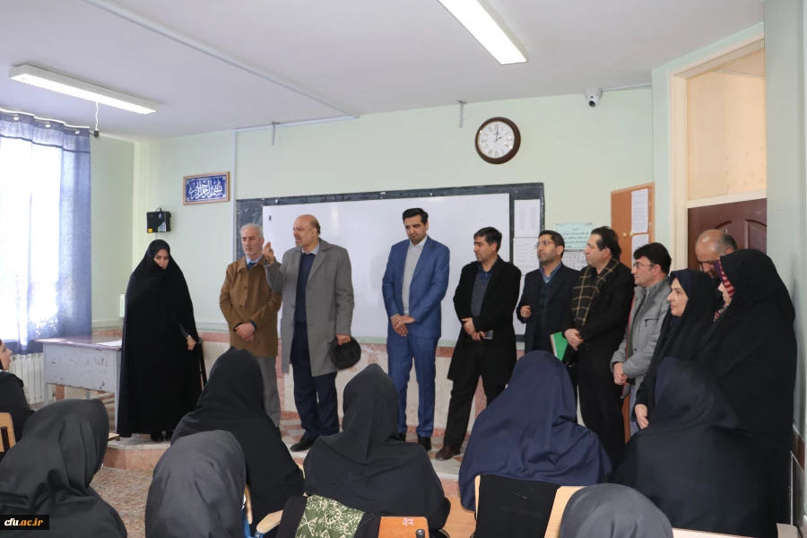 بازدید رییس کمسیون آموزش و تحقیقات مجلس از دوره توانمند سازی معلمان، مربیان، دبیران و سایر کارکنان مدارس غیردولتی آذربایجان شرقی 11