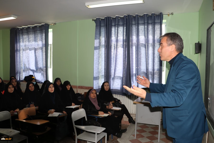 بازدید رییس کمسیون آموزش و تحقیقات مجلس از دوره توانمند سازی معلمان، مربیان، دبیران و سایر کارکنان مدارس غیردولتی آذربایجان شرقی 21