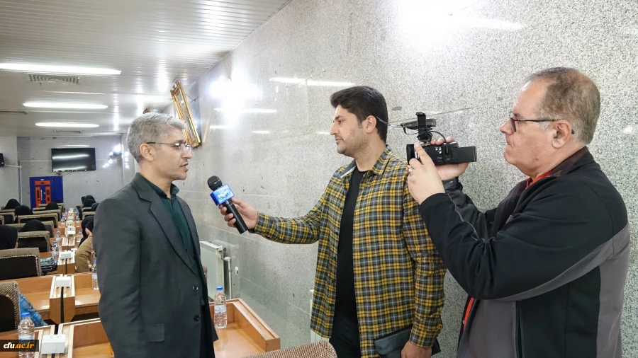 نشست تخصصی جهاد تبیین انتخاب اصلح در دانشگاه فرهنگیان استان کردستان
 11