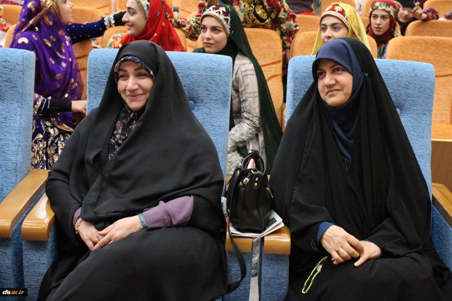 با حضور مدیرکل فرهنگی دانشگاه فرهنگیان؛
آئین افتتاحیه جشنواره ملی اقوام دانشگاه فرهنگیان در بوشهر برگزار شد 2