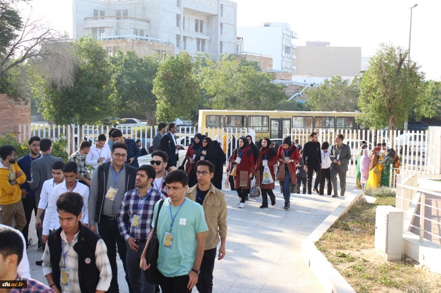 با حضور مدیرکل فرهنگی دانشگاه فرهنگیان؛
آئین افتتاحیه جشنواره ملی اقوام دانشگاه فرهنگیان در بوشهر برگزار شد 3