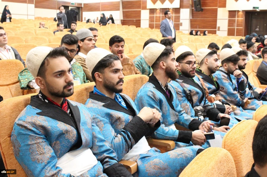 با حضور مدیرکل فرهنگی دانشگاه فرهنگیان؛
آئین افتتاحیه جشنواره ملی اقوام دانشگاه فرهنگیان در بوشهر برگزار شد 5