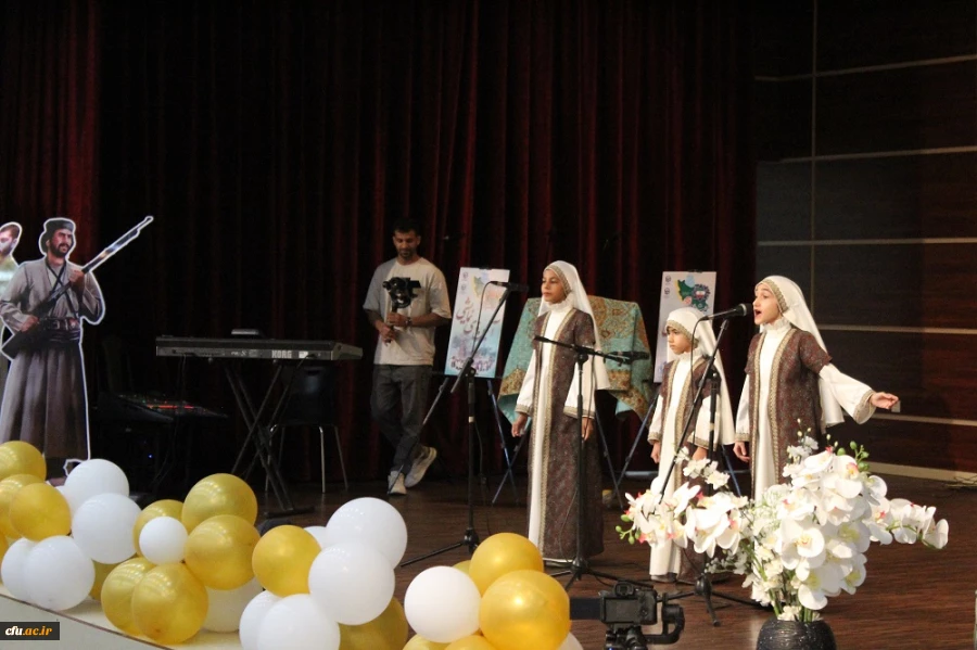 با حضور مدیرکل فرهنگی دانشگاه فرهنگیان؛
آئین افتتاحیه جشنواره ملی اقوام دانشگاه فرهنگیان در بوشهر برگزار شد 21