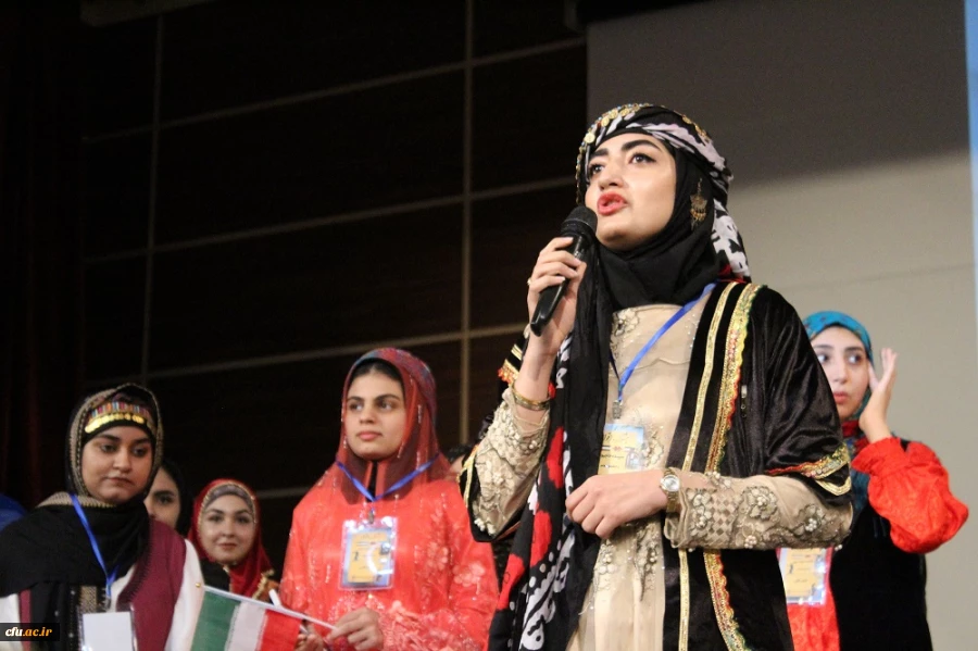 با حضور مدیرکل فرهنگی دانشگاه فرهنگیان؛
آئین افتتاحیه جشنواره ملی اقوام دانشگاه فرهنگیان در بوشهر برگزار شد 22