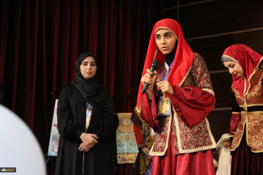 با حضور مدیرکل فرهنگی دانشگاه فرهنگیان؛
آئین افتتاحیه جشنواره ملی اقوام دانشگاه فرهنگیان در بوشهر برگزار شد 19