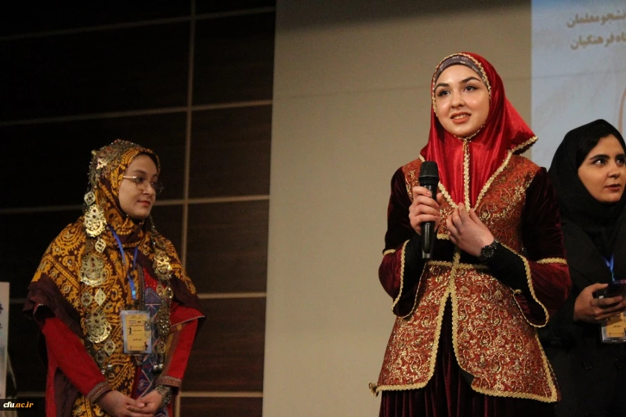 با حضور مدیرکل فرهنگی دانشگاه فرهنگیان؛
آئین افتتاحیه جشنواره ملی اقوام دانشگاه فرهنگیان در بوشهر برگزار شد 20