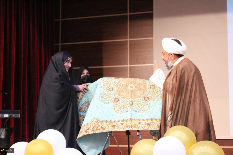 با حضور مدیرکل فرهنگی دانشگاه فرهنگیان؛
آئین افتتاحیه جشنواره ملی اقوام دانشگاه فرهنگیان در بوشهر برگزار شد 32