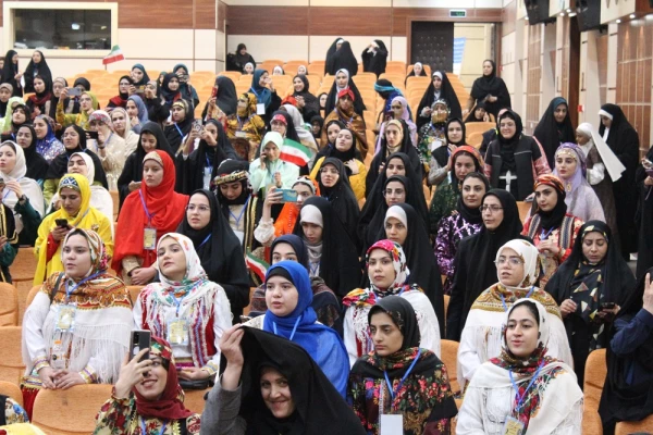 با حضور مدیرکل فرهنگی دانشگاه فرهنگیان؛
آئین افتتاحیه جشنواره ملی اقوام دانشگاه فرهنگیان در بوشهر برگزار شد 10