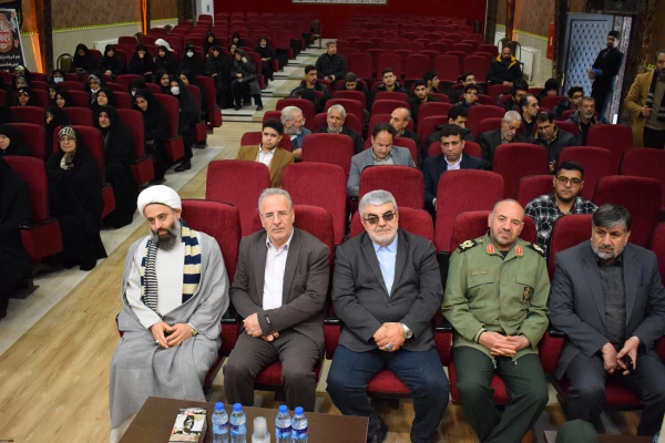 مراسم گرامیداشت شهید گمنام دانشگاه فرهنگیان کرمانشاه با حضور سردار رحیم نوعی اقدم و غلامحسن علیزاده مدیر کل اداره شاهد و ایثارگران دانشگاه فرهنگیان 13