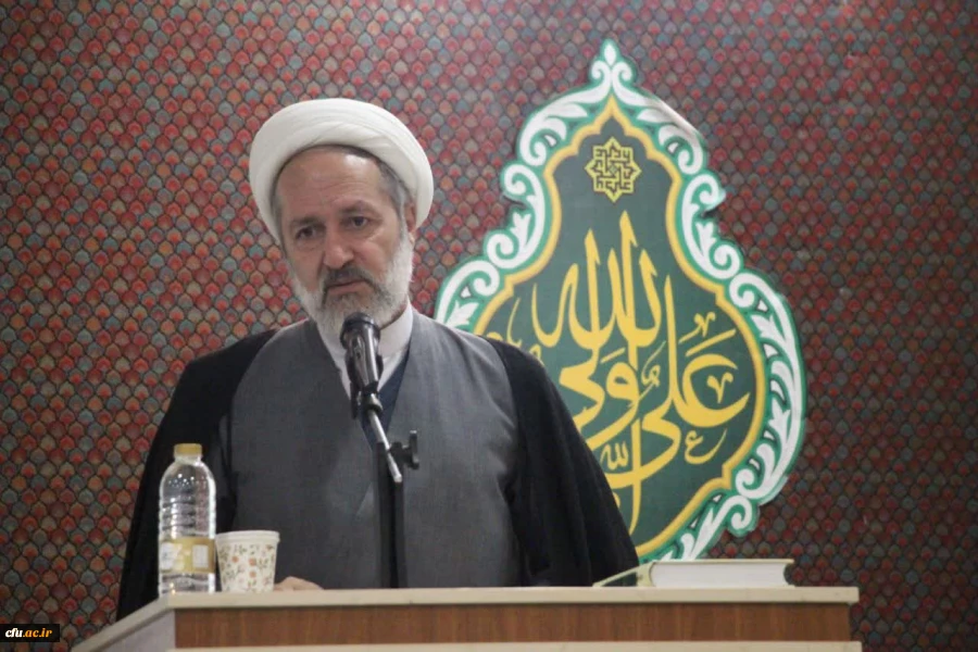 معلم قوی باید دین بان و مدافع حریم ولایت باشد 2