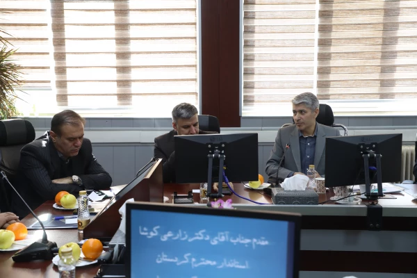 جلسه بررسی راهکارهای ارتقا کمی و کیفی دانشگاه فرهنگیان استان کردستان در سازمان مرکزی
 4