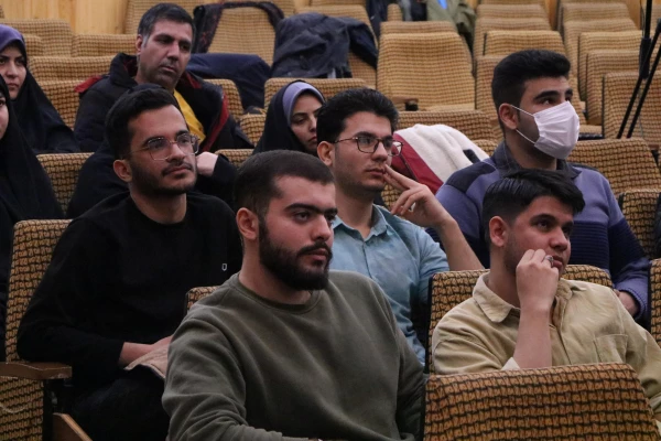 کسب رتبه اول و دوم دانشجویان دانشگاه فرهنگیان استان مرکزی در دوازدهمین دوره مسابقات مناظرات دانشجویی
 4