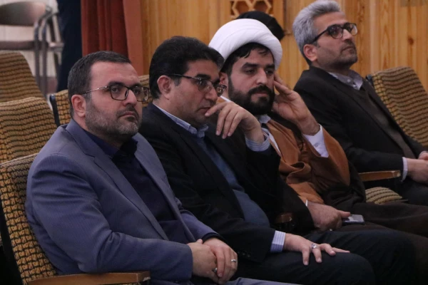 کسب رتبه اول و دوم دانشجویان دانشگاه فرهنگیان استان مرکزی در دوازدهمین دوره مسابقات مناظرات دانشجویی
 5