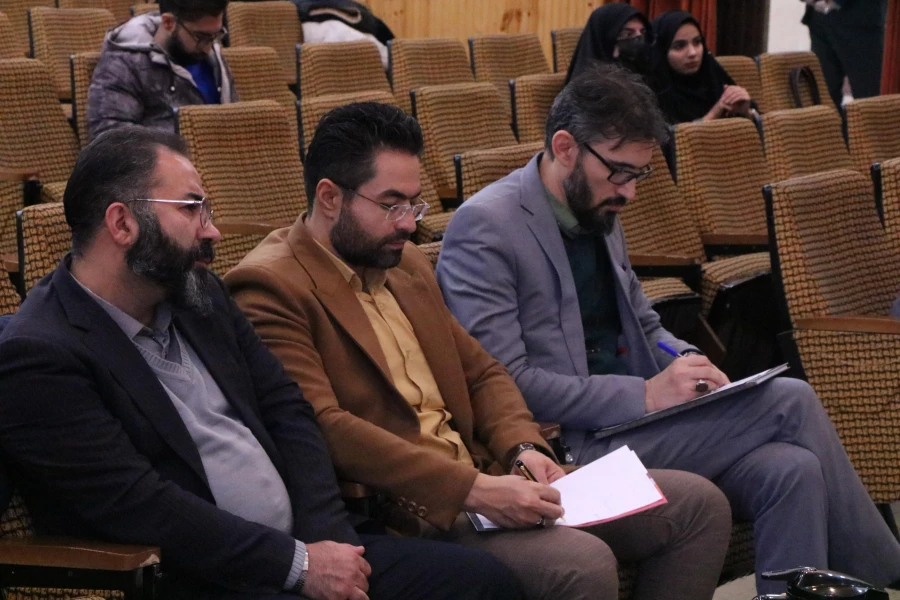 کسب رتبه اول و دوم دانشجویان دانشگاه فرهنگیان استان مرکزی در دوازدهمین دوره مسابقات مناظرات دانشجویی
 10