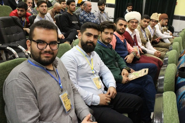 با حضور معاون فرهنگی تربیتی دانشگاه فرهنگیان؛
آئین پایانی دومین جشنواره اقوام دانشگاه فرهنگیان به میزبانی بوشهر برگزار شد 3