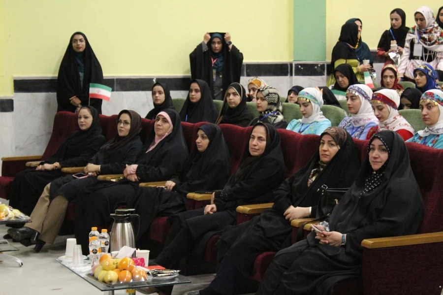 با حضور معاون فرهنگی تربیتی دانشگاه فرهنگیان؛
آئین پایانی دومین جشنواره اقوام دانشگاه فرهنگیان به میزبانی بوشهر برگزار شد 7