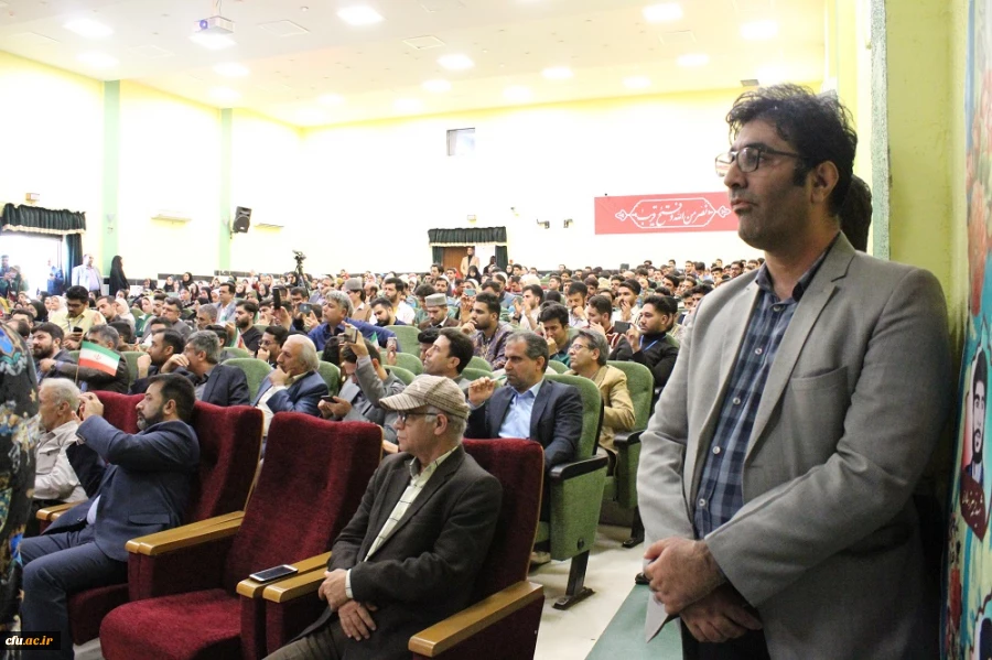 با حضور معاون فرهنگی تربیتی دانشگاه فرهنگیان؛
آئین پایانی دومین جشنواره اقوام دانشگاه فرهنگیان به میزبانی بوشهر برگزار شد 25