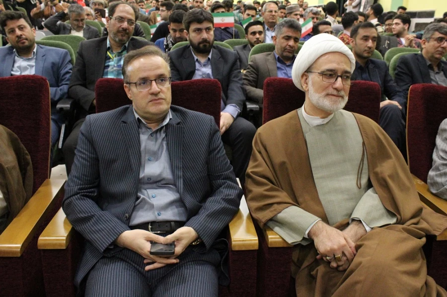 با حضور معاون فرهنگی تربیتی دانشگاه فرهنگیان؛
آئین پایانی دومین جشنواره اقوام دانشگاه فرهنگیان به میزبانی بوشهر برگزار شد 10