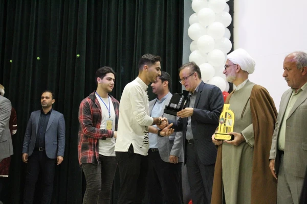 با حضور معاون فرهنگی تربیتی دانشگاه فرهنگیان؛
آئین پایانی دومین جشنواره اقوام دانشگاه فرهنگیان به میزبانی بوشهر برگزار شد 21