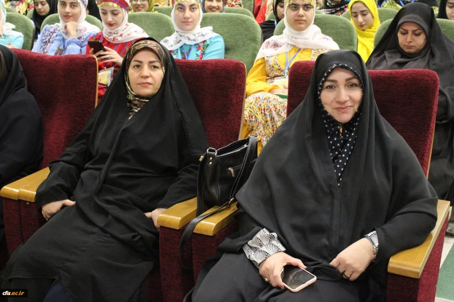 با حضور معاون فرهنگی تربیتی دانشگاه فرهنگیان؛
آئین پایانی دومین جشنواره اقوام دانشگاه فرهنگیان به میزبانی بوشهر برگزار شد 11