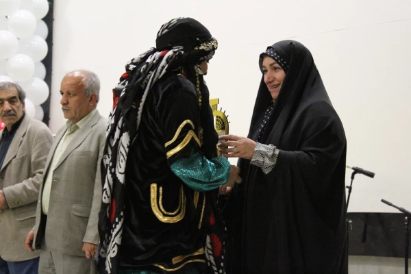 با حضور معاون فرهنگی تربیتی دانشگاه فرهنگیان؛
آئین پایانی دومین جشنواره اقوام دانشگاه فرهنگیان به میزبانی بوشهر برگزار شد 29