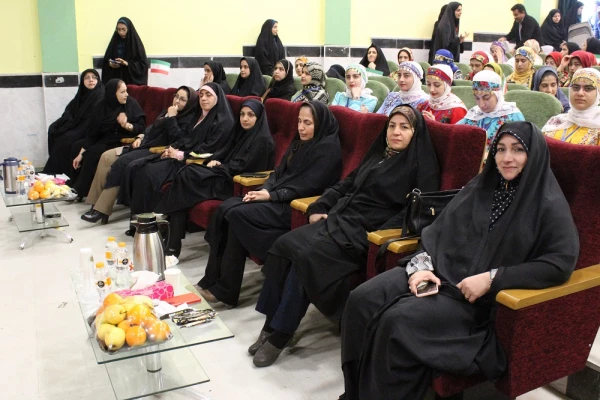 با حضور معاون فرهنگی تربیتی دانشگاه فرهنگیان؛
آئین پایانی دومین جشنواره اقوام دانشگاه فرهنگیان به میزبانی بوشهر برگزار شد 12