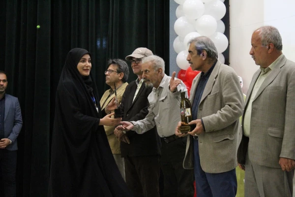 با حضور معاون فرهنگی تربیتی دانشگاه فرهنگیان؛
آئین پایانی دومین جشنواره اقوام دانشگاه فرهنگیان به میزبانی بوشهر برگزار شد 32