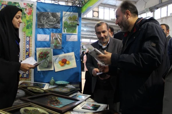 برپایی غرفه دانشگاه فرهنگیان کرمانشاه در نمایشگاه «رویداد خانواده و فرهنگ عامه»
 9