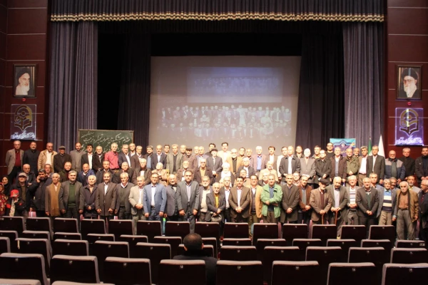 گردهمایی پیشکسوتان عرصه تعلیم و تربیت استان قزوین به مناسبت گرامیداشت دهه فجر 2