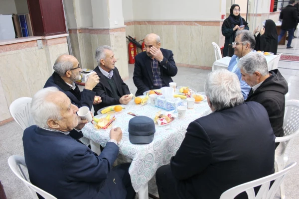 گردهمایی پیشکسوتان عرصه تعلیم و تربیت استان قزوین به مناسبت گرامیداشت دهه فجر 4