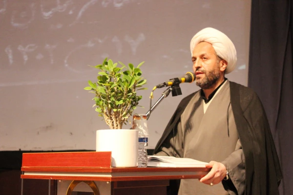 گردهمایی پیشکسوتان عرصه تعلیم و تربیت استان قزوین به مناسبت گرامیداشت دهه فجر 6