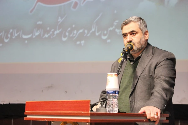 گردهمایی پیشکسوتان عرصه تعلیم و تربیت استان قزوین به مناسبت گرامیداشت دهه فجر 7