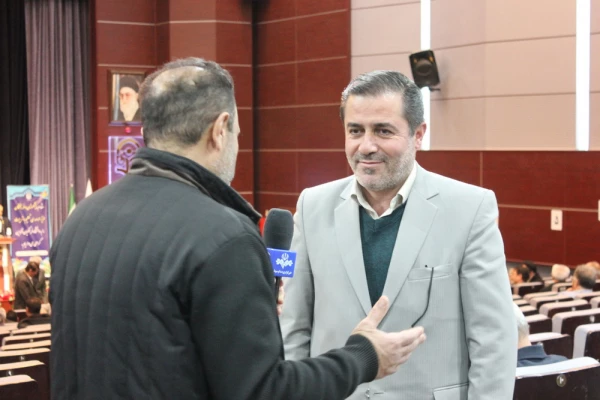 گردهمایی پیشکسوتان عرصه تعلیم و تربیت استان قزوین به مناسبت گرامیداشت دهه فجر 12