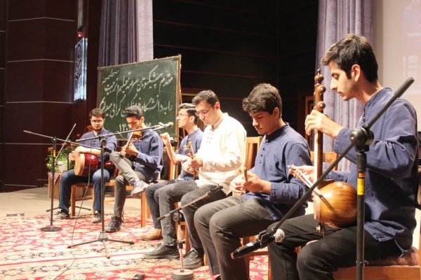 گردهمایی پیشکسوتان عرصه تعلیم و تربیت استان قزوین به مناسبت گرامیداشت دهه فجر 15