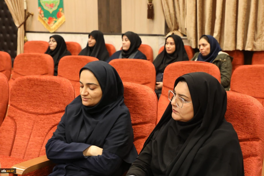 مراسم مبعث حضرت رسول اکرم(ص) و چهل و پنجمین سالگرد پیروزی انقلاب اسلامی 
 14