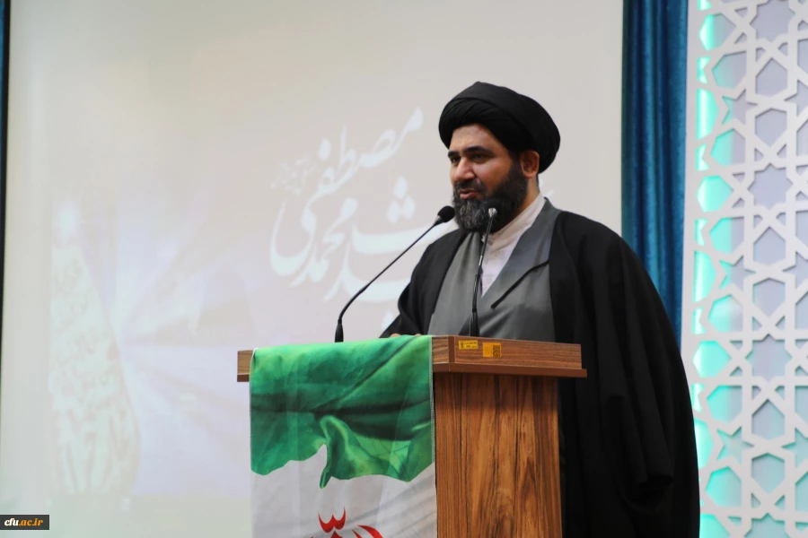 مراسم مبعث حضرت رسول اکرم(ص) و چهل و پنجمین سالگرد پیروزی انقلاب اسلامی 
 4