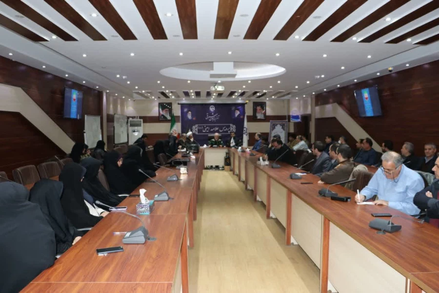 آذربایجانی ها  نقش مهمی در جنگ داشتند و همه ما مدیون مردم و سرداران غیور آذربایجان وتبریزی ها  هستیم 6