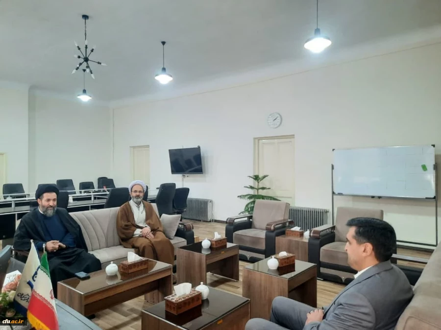 دیدار رئیس دانشگاه فرهنگیان آذربایجان شرقی با مدیر کل سازمان تبلیغات اسلامی استان
 3