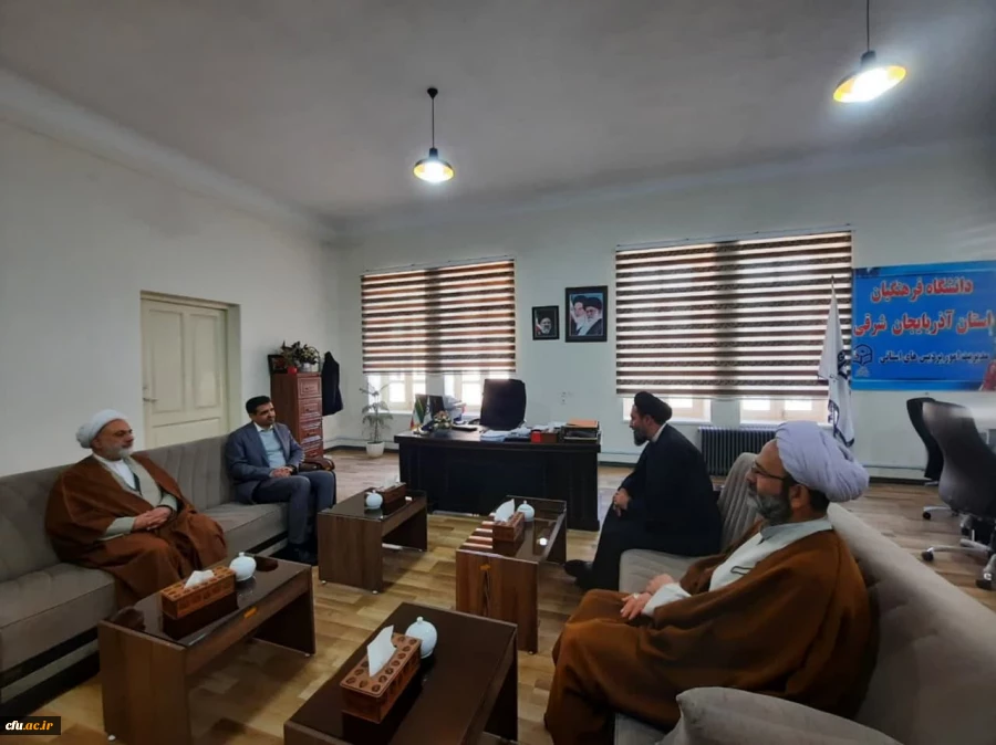 دیدار رئیس دانشگاه فرهنگیان آذربایجان شرقی با مدیر کل سازمان تبلیغات اسلامی استان
 5