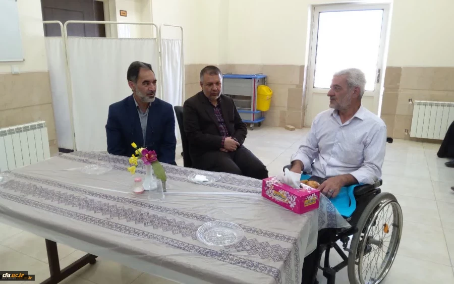 دیدار رئیس دانشگاه فرهنگیان استان از جانبازان آسایشگاه ایثار کرمان 2