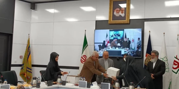 برگزاری نخستین نشست مشترک دبیران کانون علمی فرهنگی ایثار و دبیران ستاد شاهد با همراهی روسای پردیس و مراکز استان تهران 12