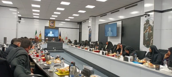 برگزاری نخستین نشست مشترک دبیران کانون علمی فرهنگی ایثار و دبیران ستاد شاهد با همراهی روسای پردیس و مراکز استان تهران 25