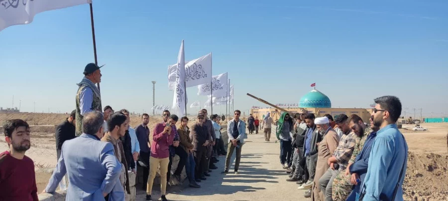 "شهید بخشی از یک جریان انسان ساز است. پیشرفت های کشور به برکت خون شهیدان حاصل شده است" 2